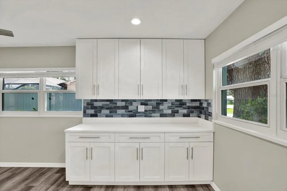 7505 W HENRY AVENUE Tampa, FL 33615