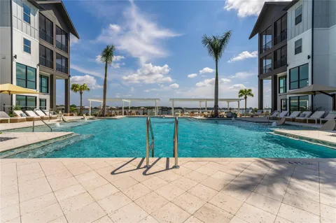 1420 LAKEFRONT DRIVE #4204