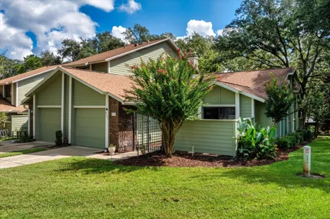 437 STANTON PLACE