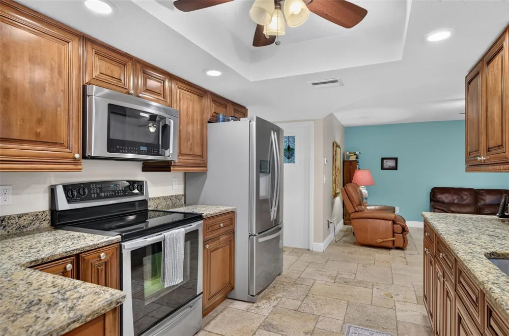 2225 SNEAD AVENUE Dunedin, FL 34698