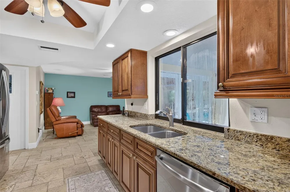 2225 SNEAD AVENUE Dunedin, FL 34698