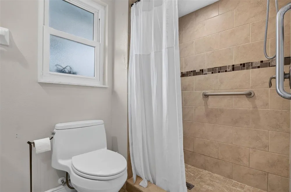 2225 SNEAD AVENUE Dunedin, FL 34698