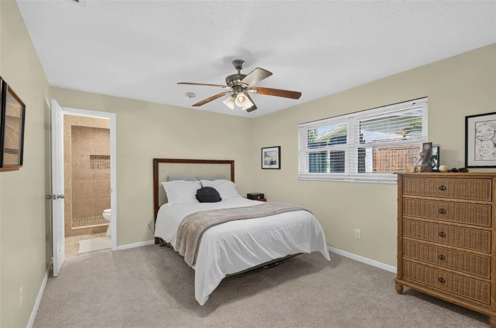 2225 SNEAD AVENUE Dunedin, FL 34698