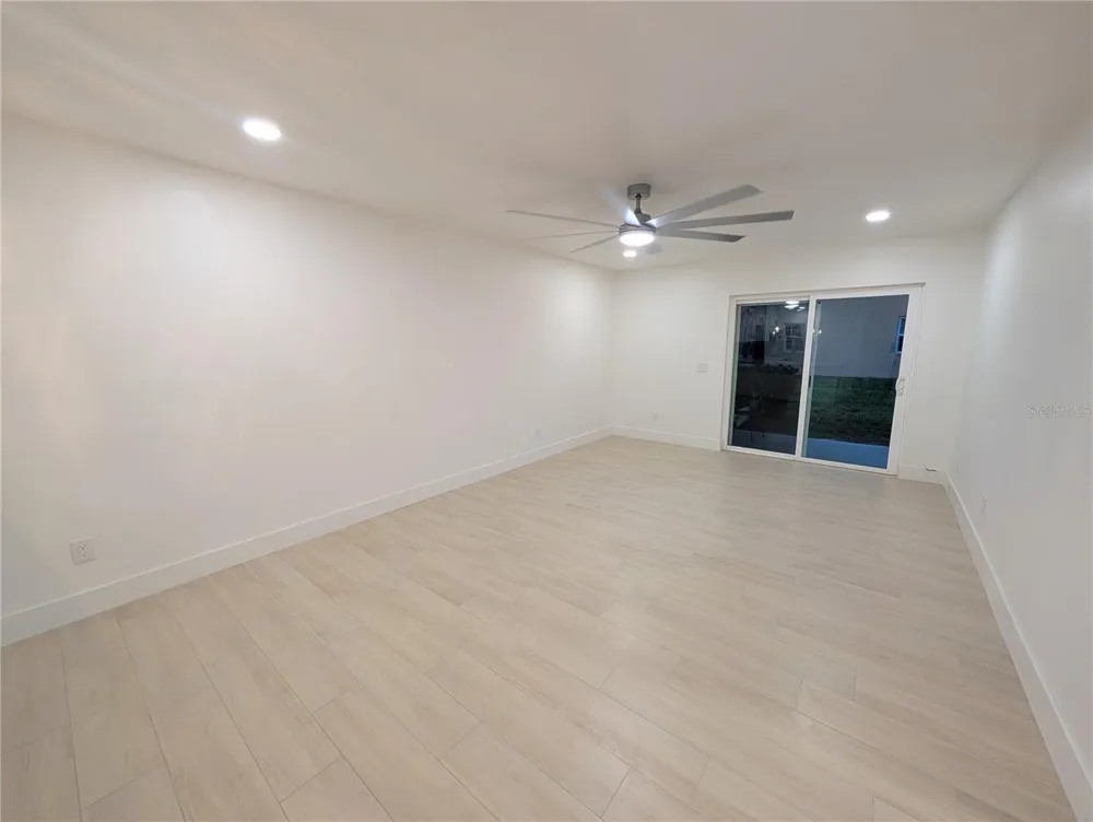 4507 S OAK DRIVE #P31 Tampa, FL 33611