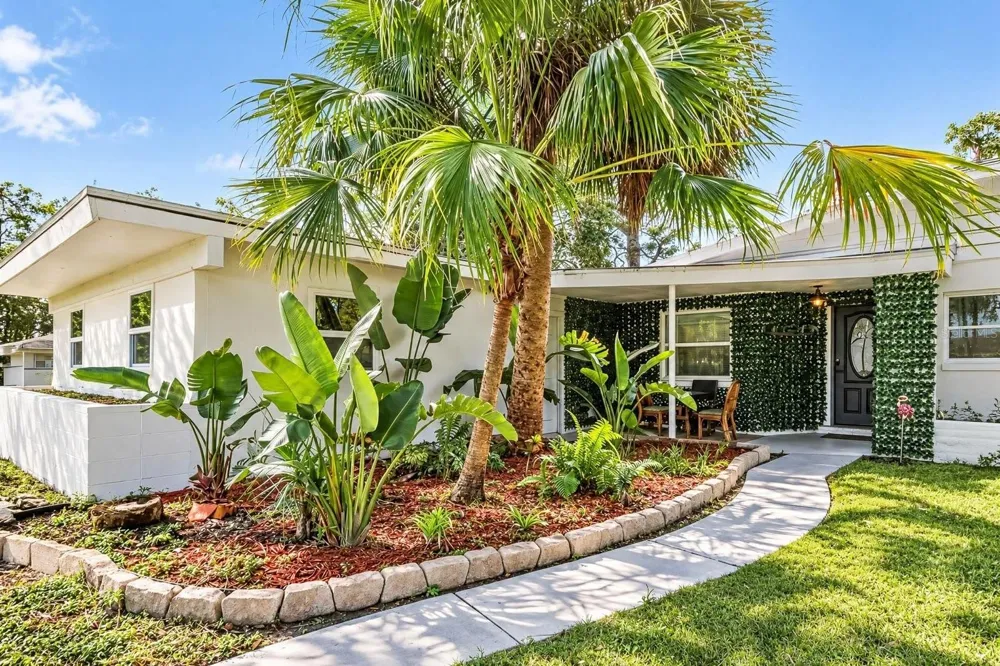 1057 CALUMET STREET Clearwater, FL 33755