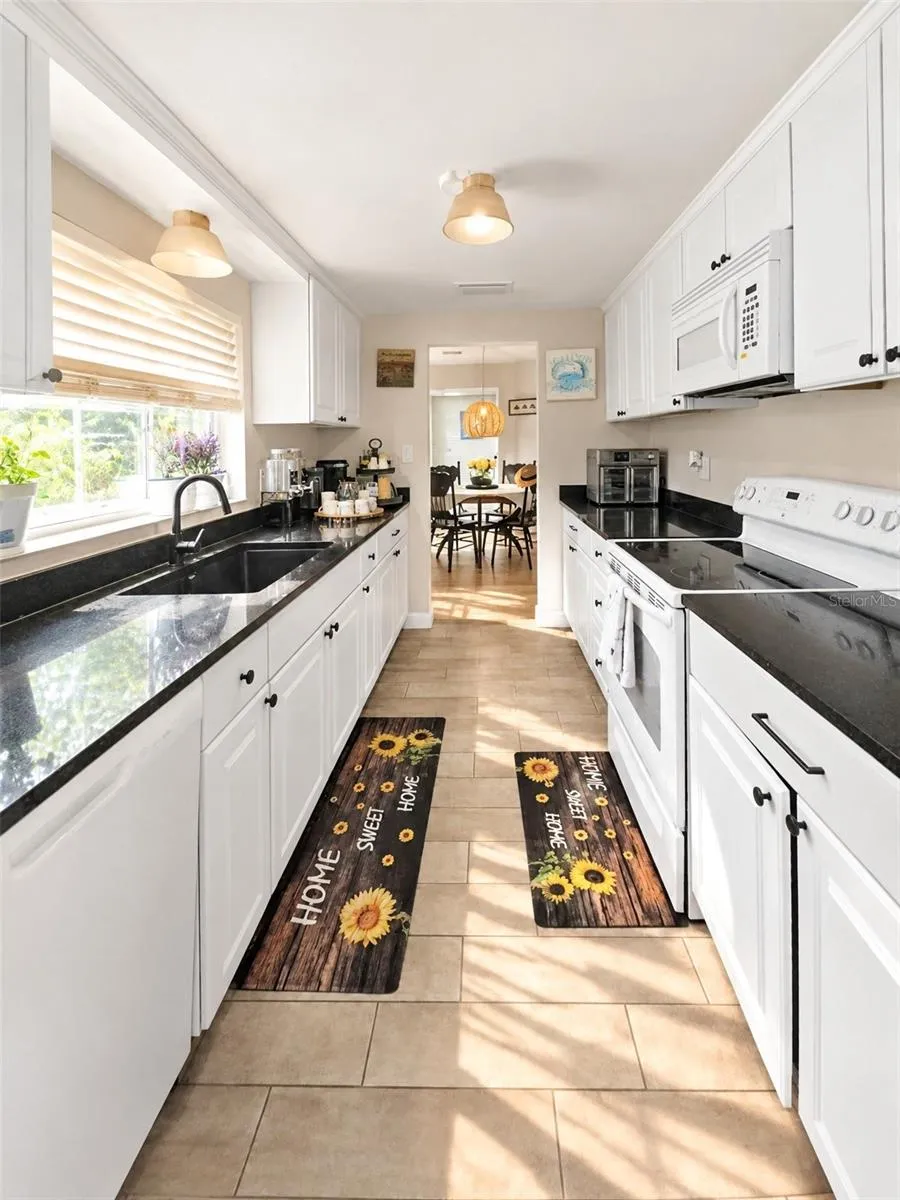 1057 CALUMET STREET Clearwater, FL 33755