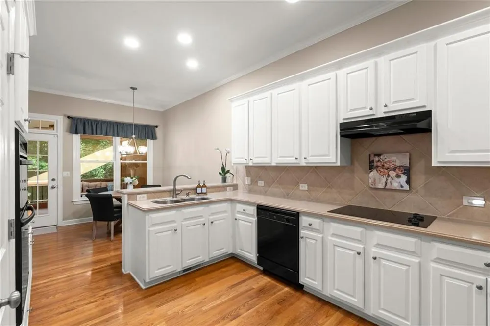 3105 Village Green Drive Roswell, GA 30075