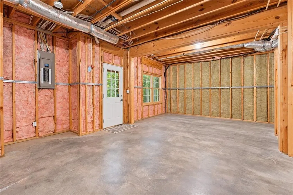 3105 Village Green Drive Roswell, GA 30075