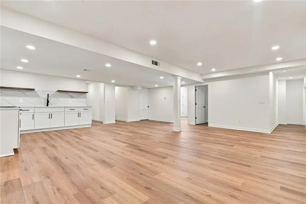 1761 E Gate Drive Stone Mountain, GA 30087