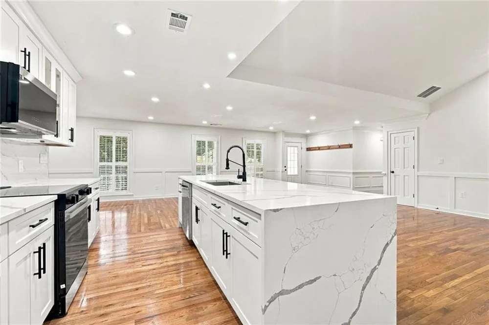 1761 E Gate Drive Stone Mountain, GA 30087