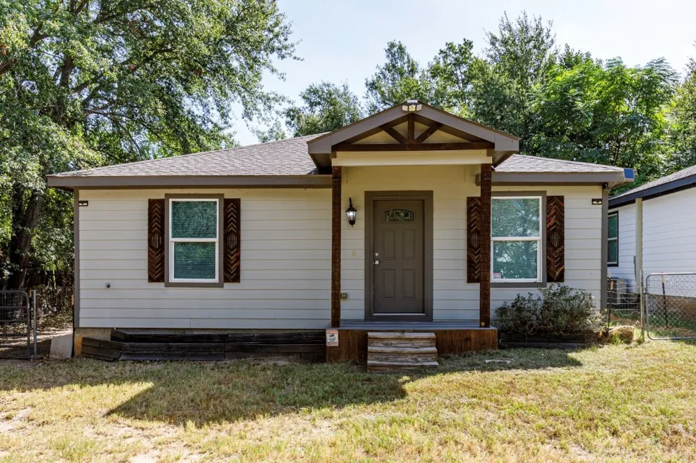 138 Erie Street Gun Barrel City, TX 75156