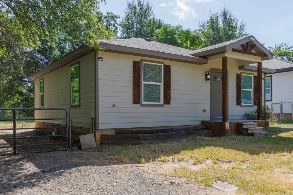 138 Erie Street Gun Barrel City, TX 75156