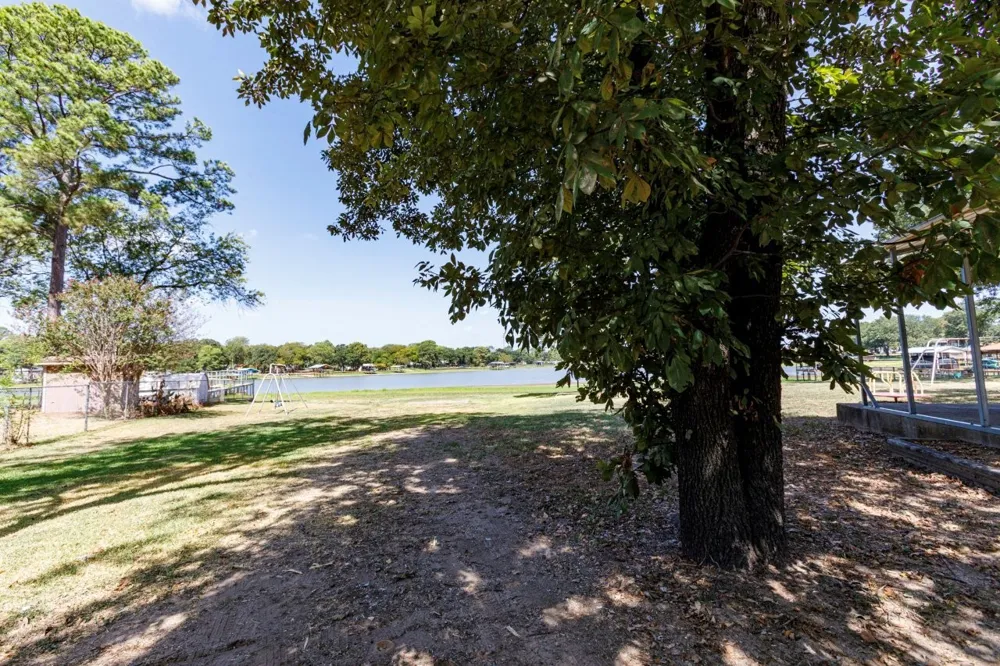 138 Erie Street Gun Barrel City, TX 75156