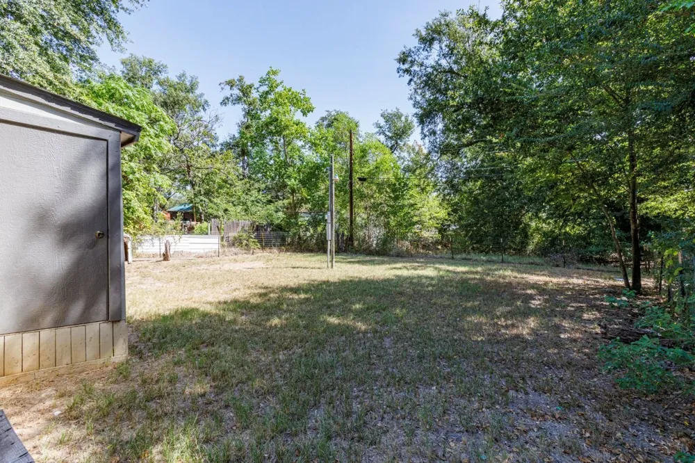 138 Erie Street Gun Barrel City, TX 75156