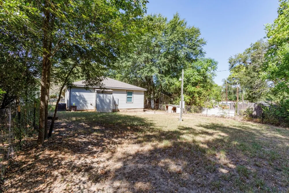 138 Erie Street Gun Barrel City, TX 75156