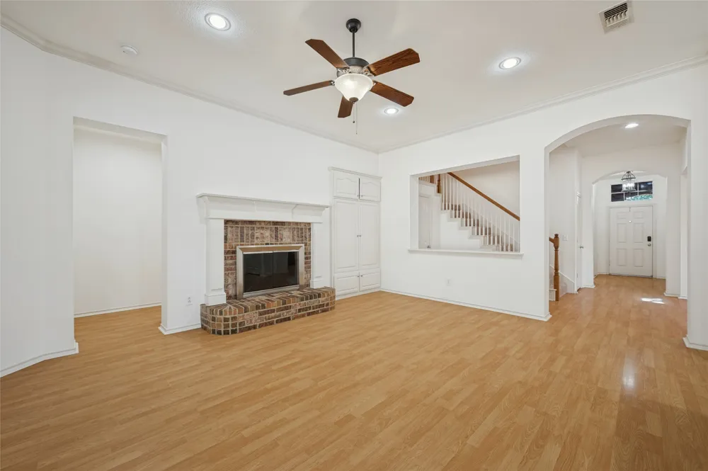 2405 Warwick Circle McKinney, TX 75072