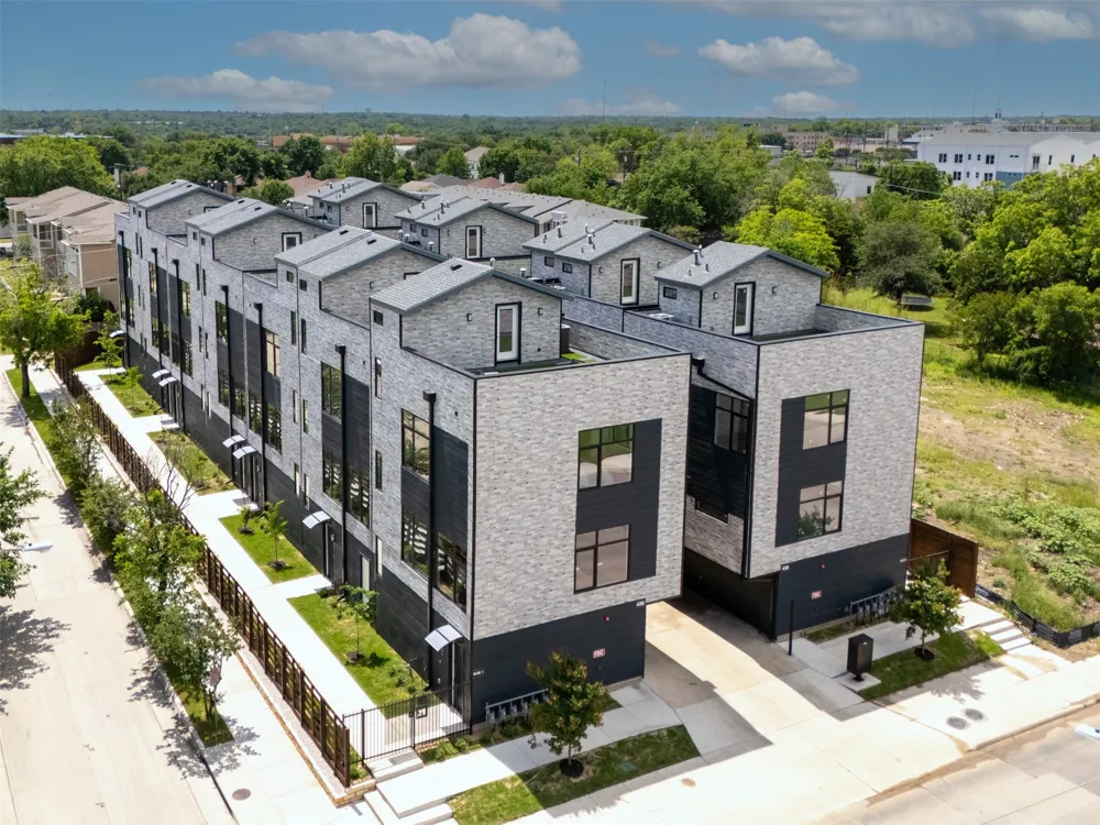430 E 8th #102 Dallas, TX 75203