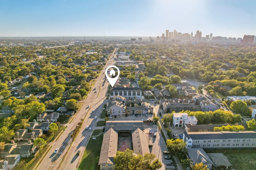 145 Henderson Avenue #102 Dallas, TX 75214