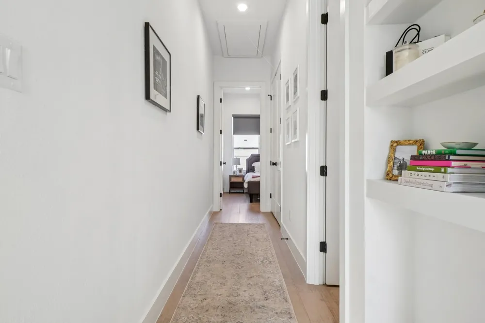 145 Henderson Avenue #102 Dallas, TX 75214