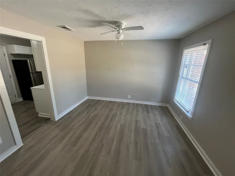 1622 Centerville Road Dallas, TX 75228