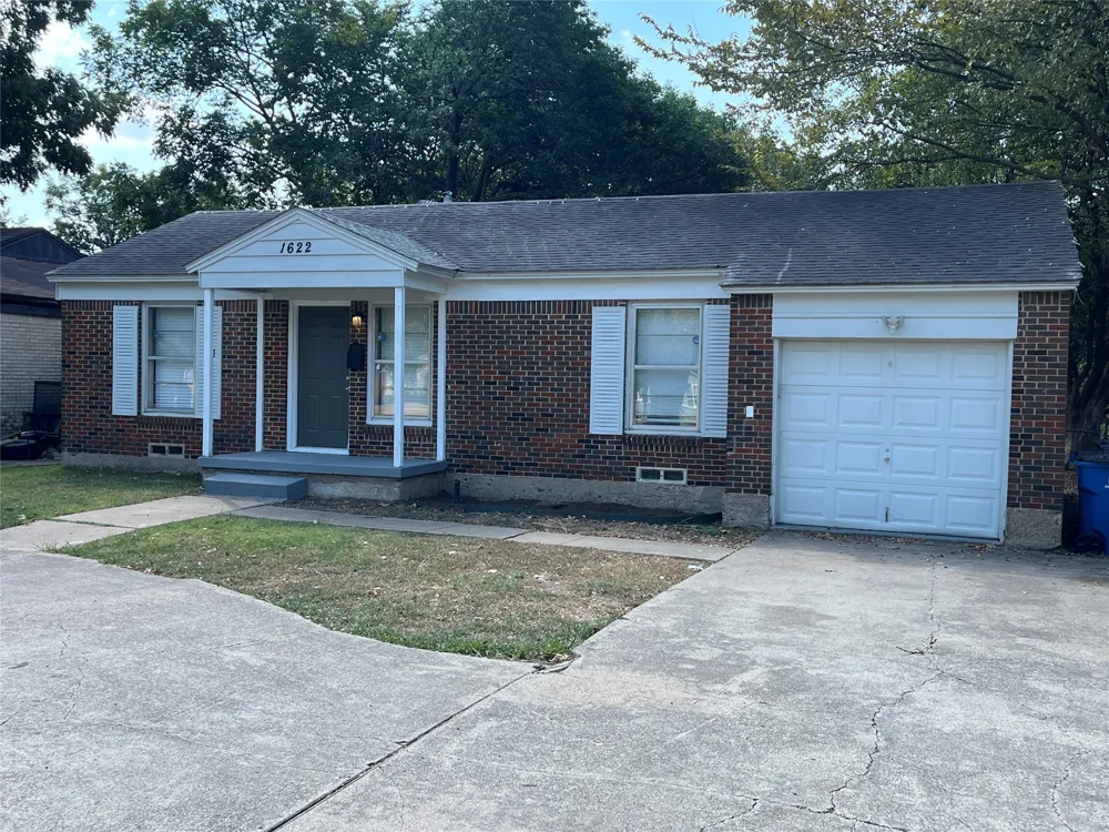 1622 Centerville Road Dallas, TX 75228
