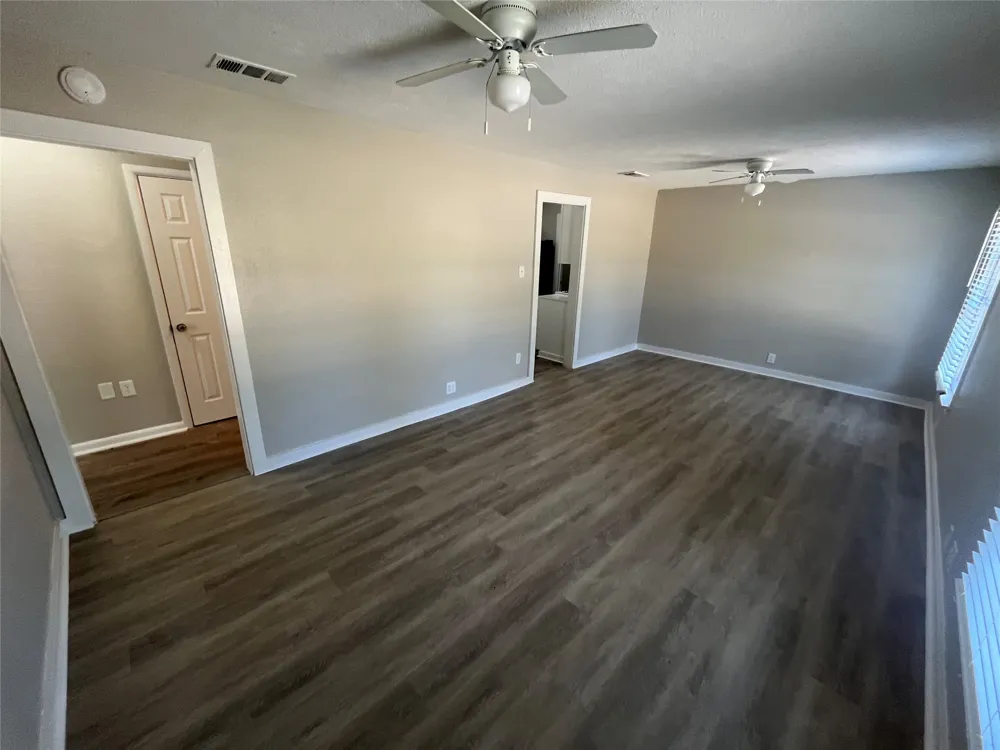 1622 Centerville Road Dallas, TX 75228