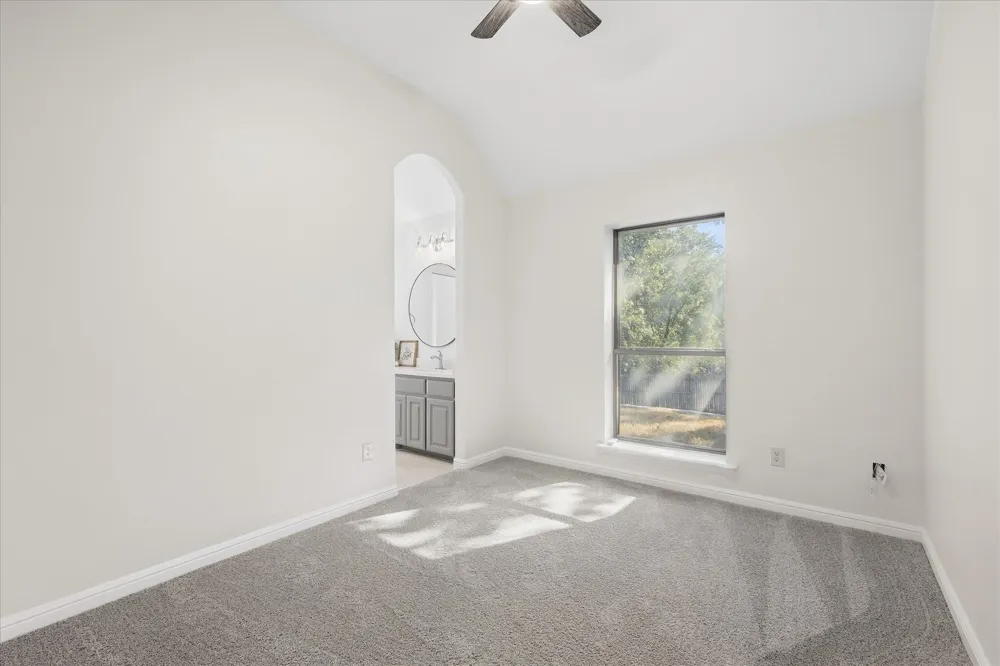 514 Oak Hills Drive Newark, TX 76071