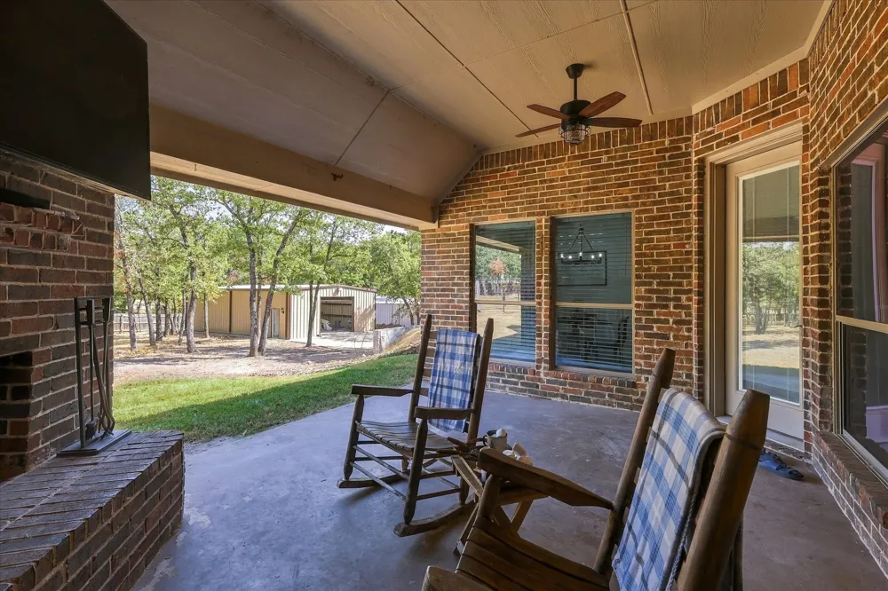 514 Oak Hills Drive Newark, TX 76071