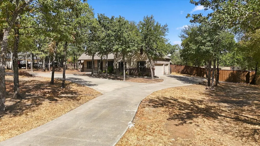 514 Oak Hills Drive Newark, TX 76071