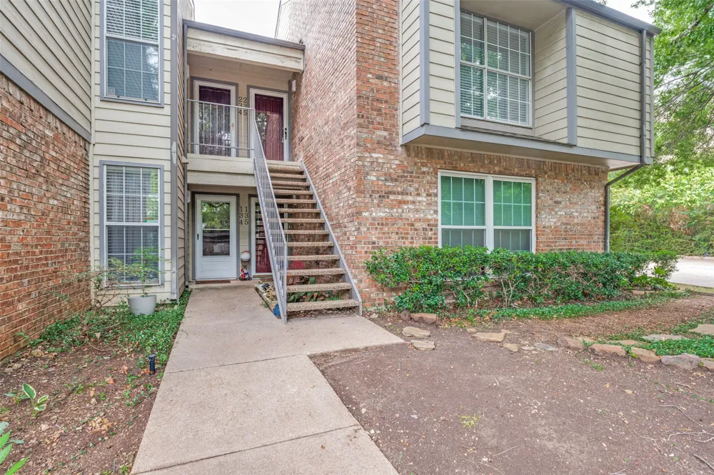 2535 Wedglea Drive #235 Dallas, TX 75211