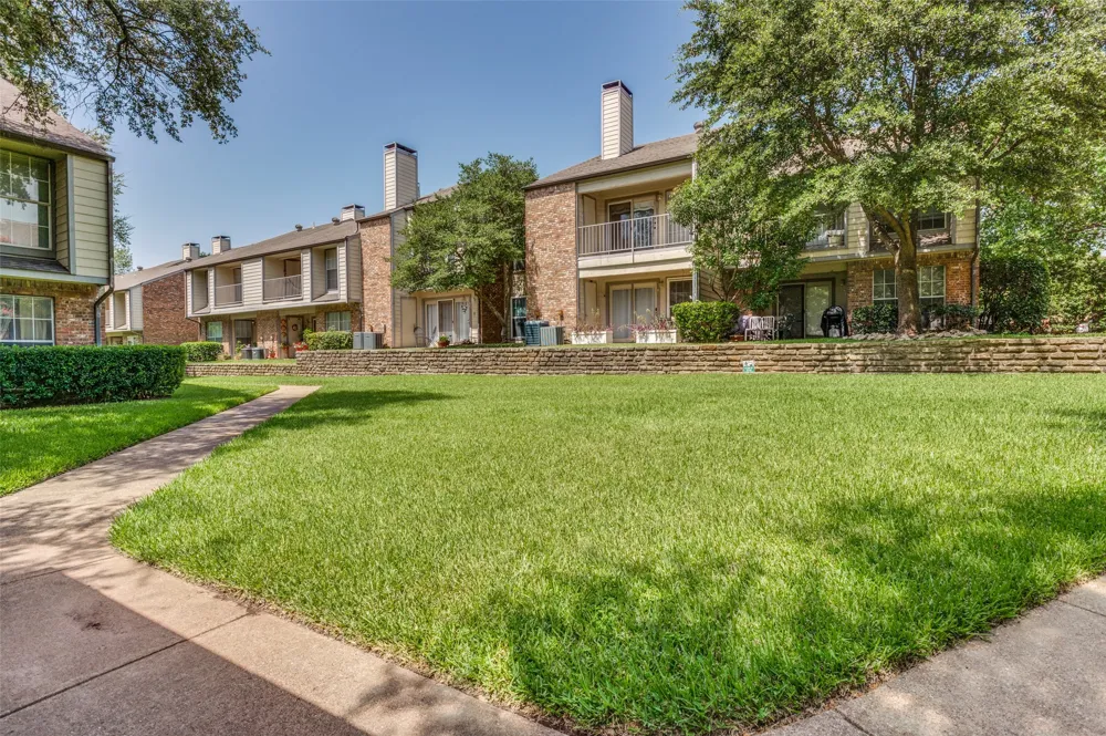2535 Wedglea Drive #235 Dallas, TX 75211