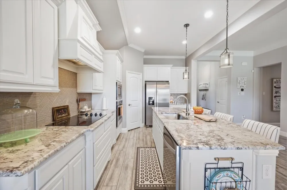 136 Sapphire Lane Waxahachie, TX 75165