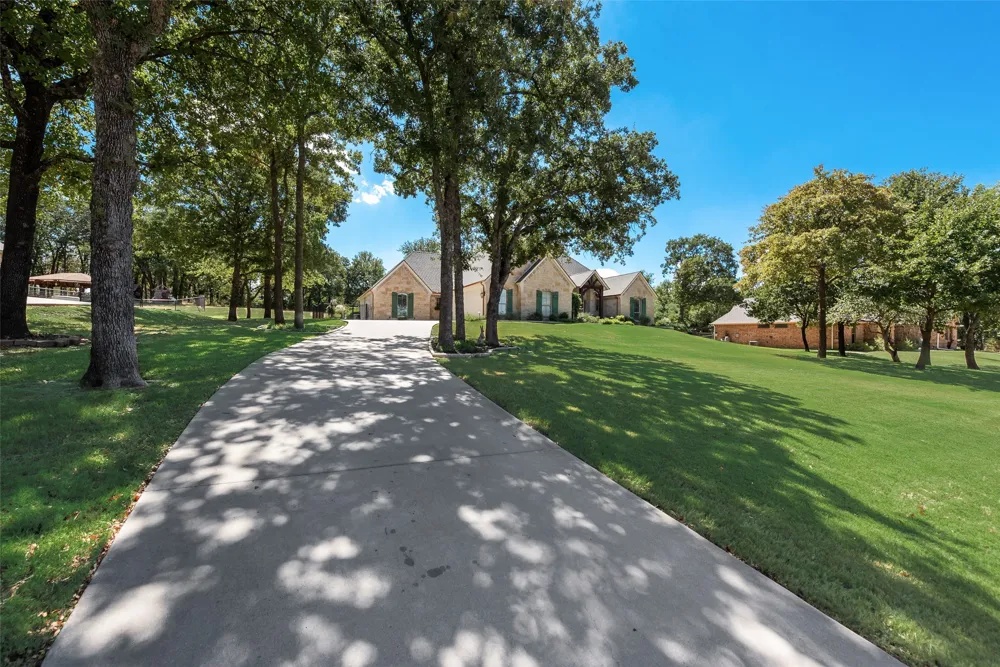 112 Trailview Lane Weatherford, TX 76088