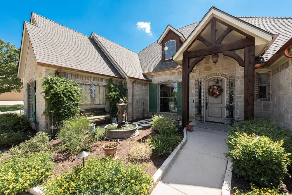 112 Trailview Lane Weatherford, TX 76088