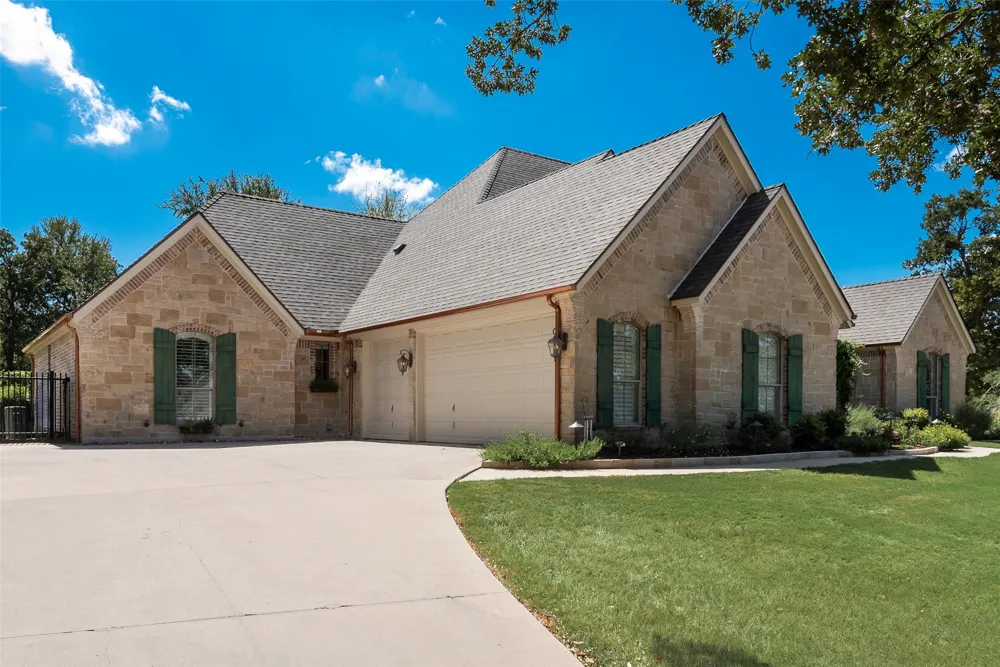 112 Trailview Lane Weatherford, TX 76088
