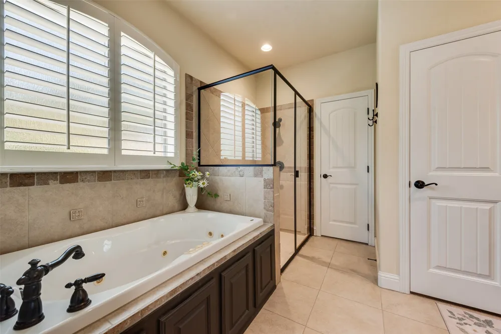 112 Trailview Lane Weatherford, TX 76088