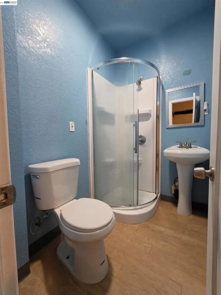 152 Chardonnay Street Los Banos, CA 93635