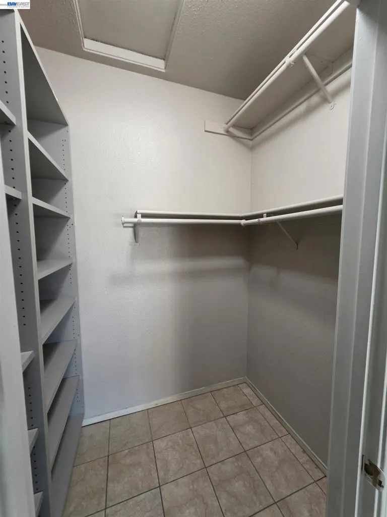 152 Chardonnay Street Los Banos, CA 93635