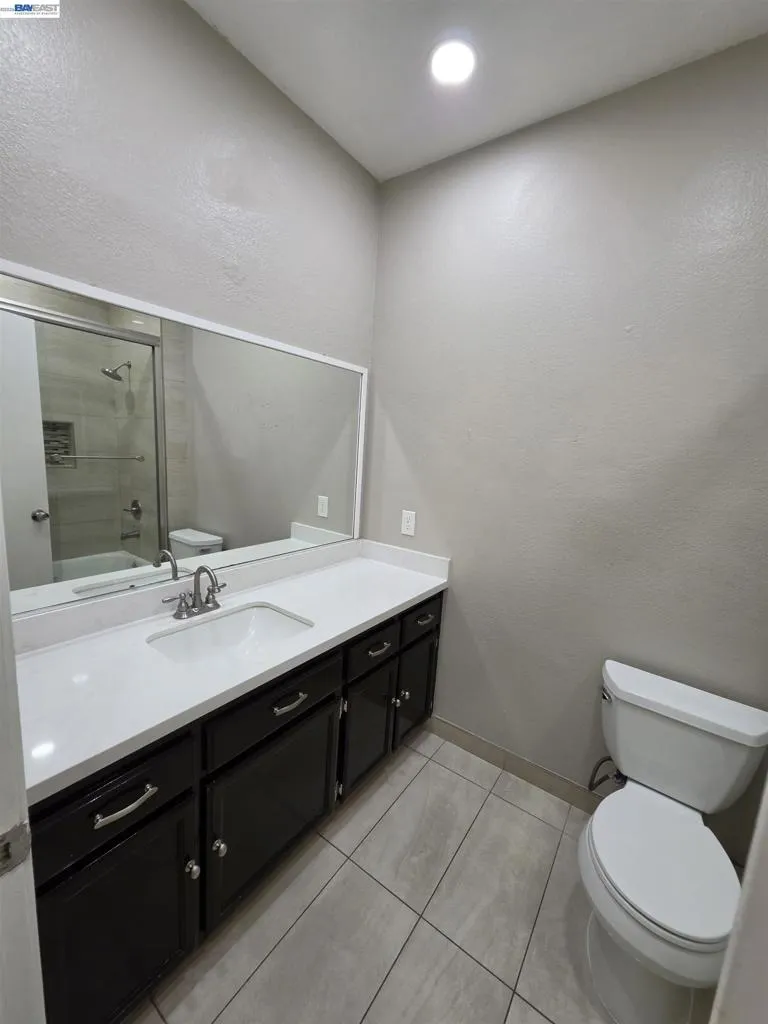 152 Chardonnay Street Los Banos, CA 93635