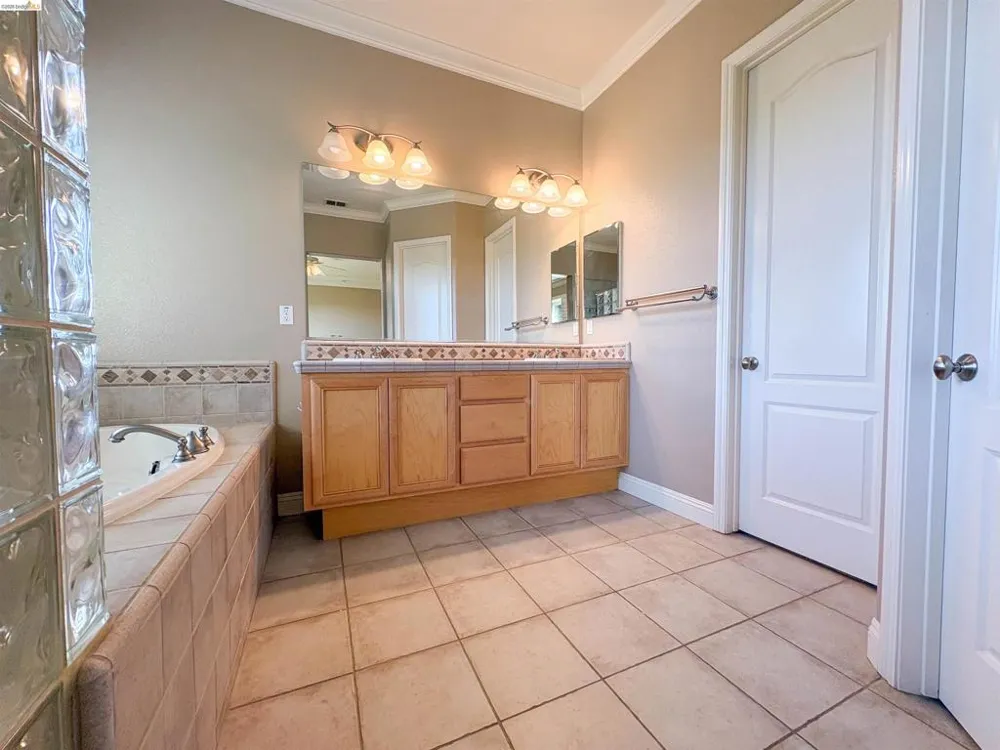 2497 Winged Foot Road Brentwood, CA 94513