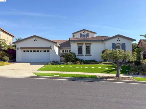 2497 Winged Foot Road