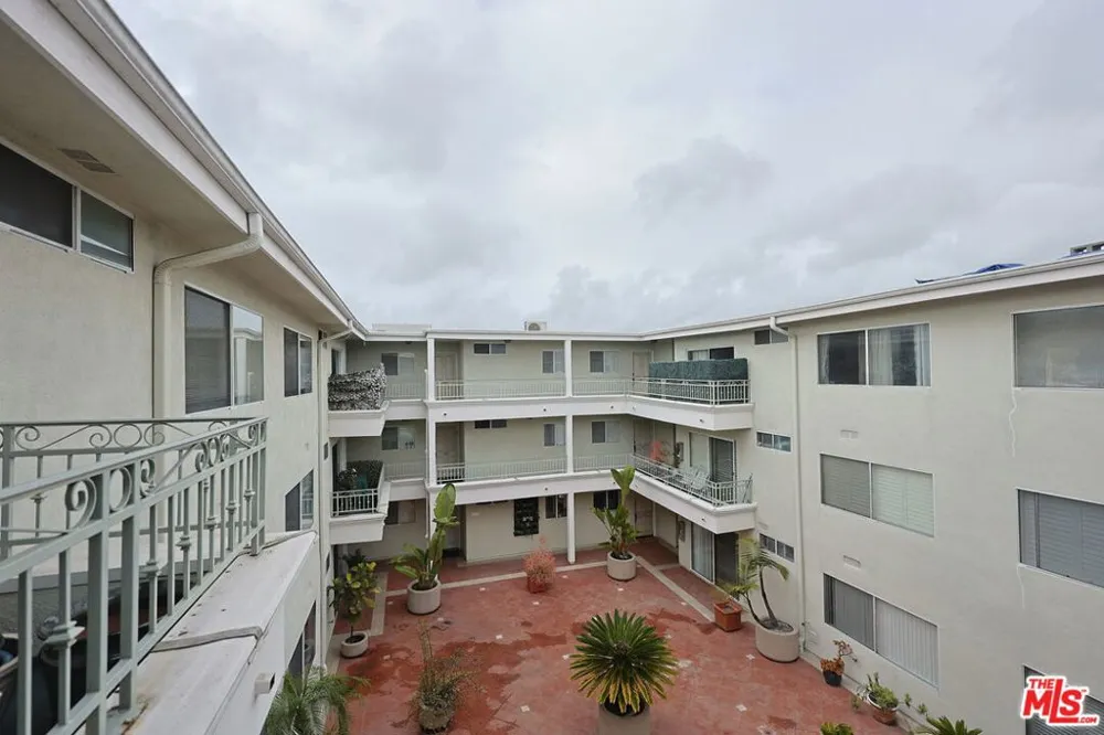1440 23rd Street #309 Santa Monica, CA 90404