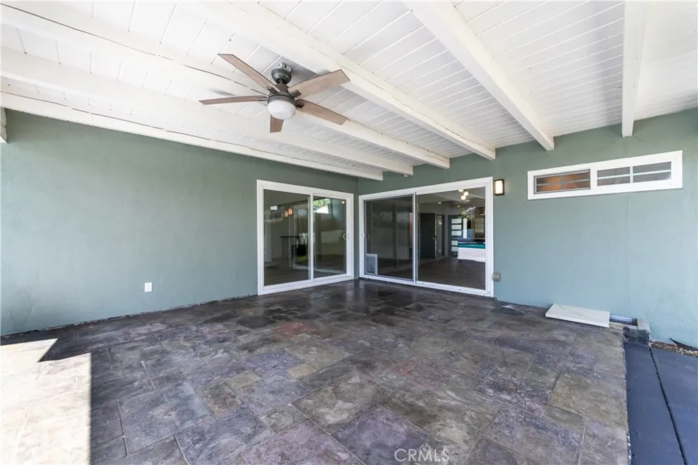 17600 Stare Street Northridge, CA 91325