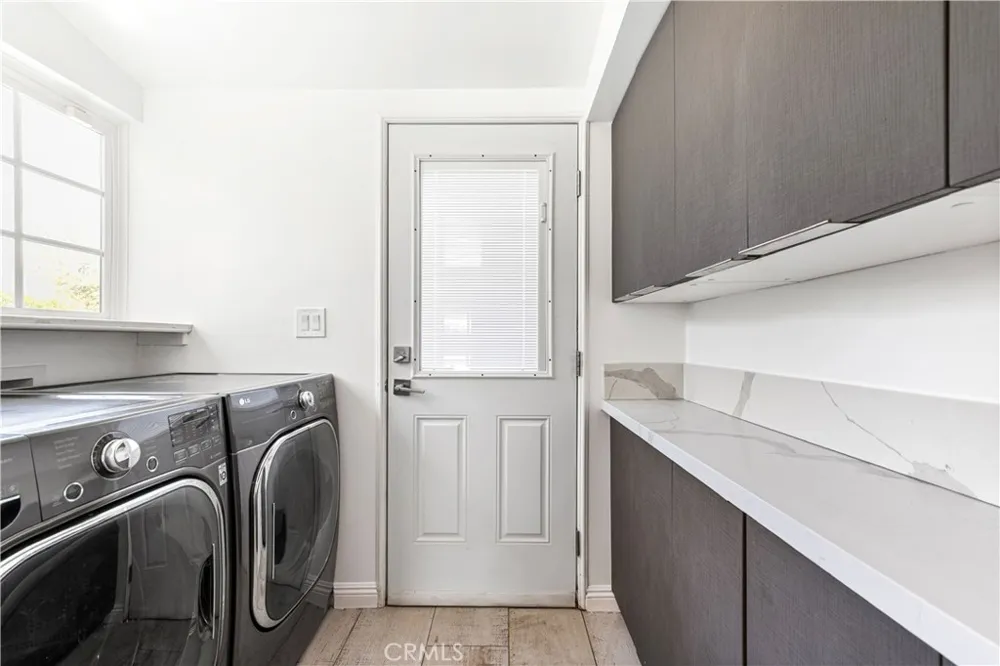 17600 Stare Street Northridge, CA 91325
