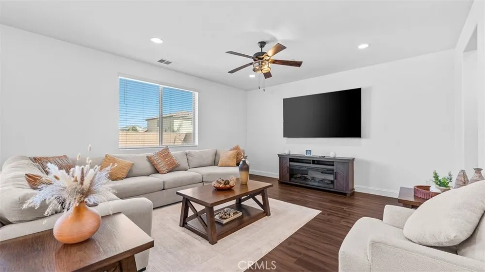 15137 Corlita Victorville, CA 92394