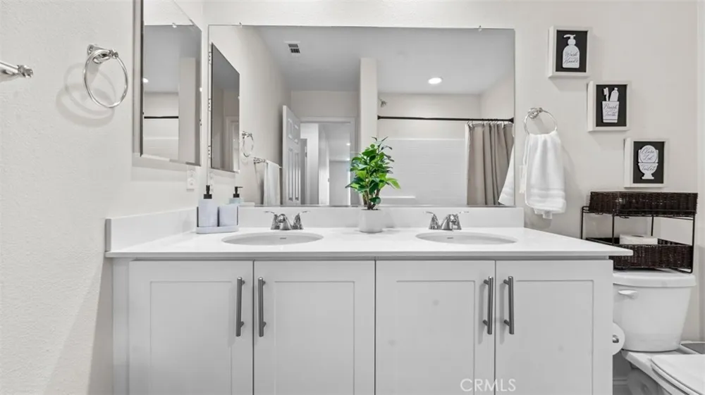 15137 Corlita Victorville, CA 92394
