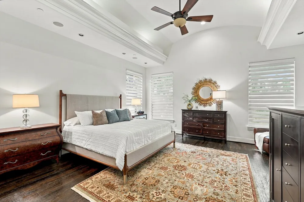 627 Lake Point Drive Irving, TX 75039