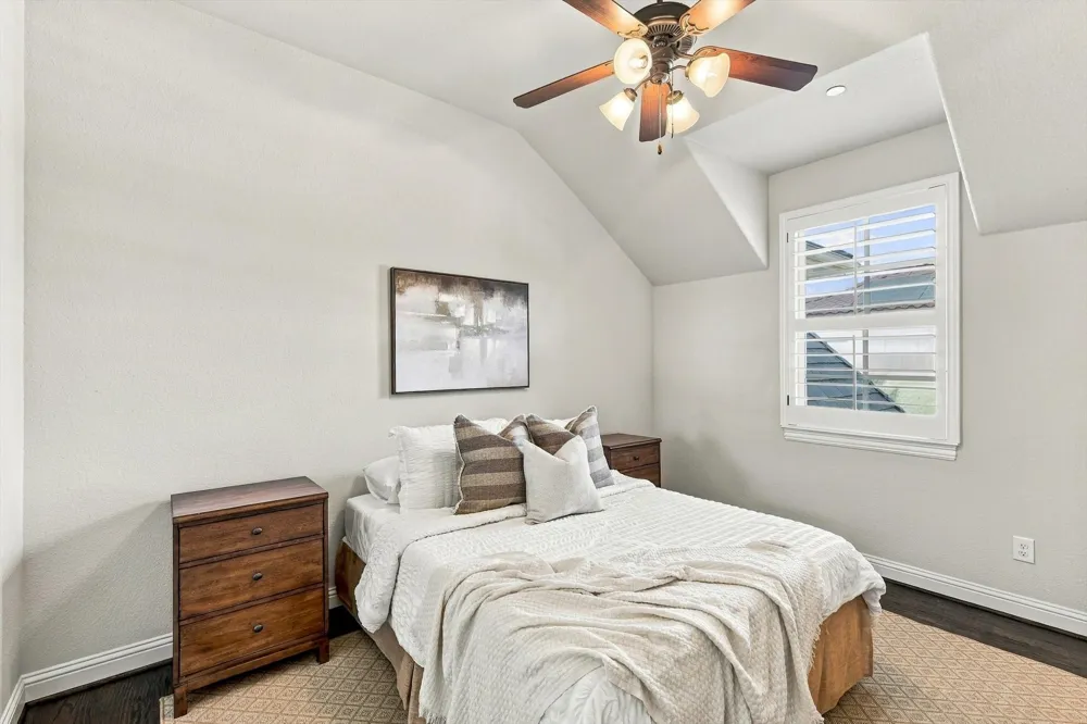 627 Lake Point Drive Irving, TX 75039