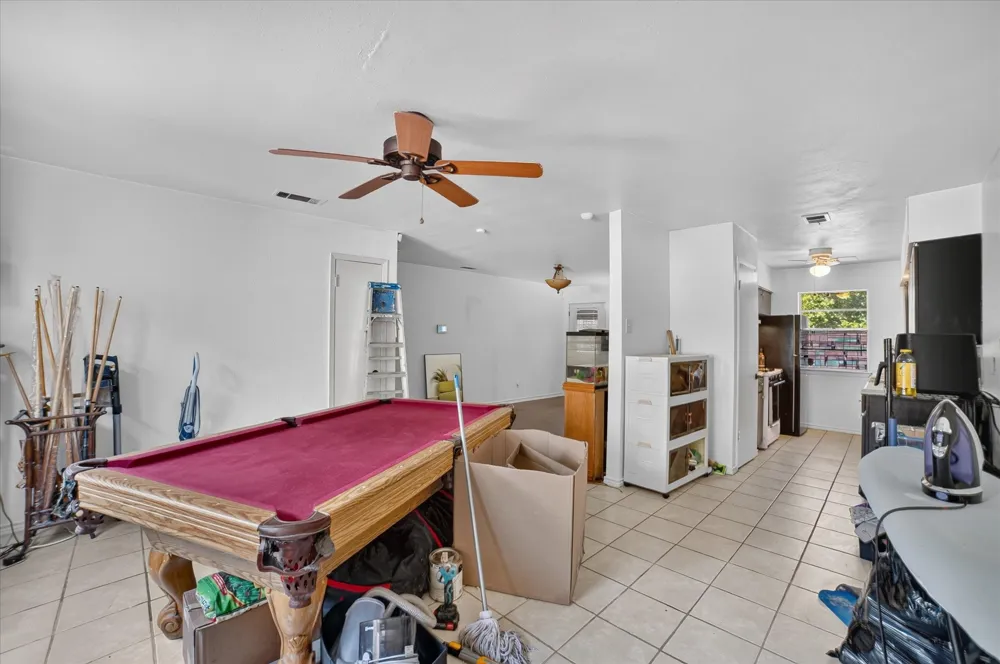 1262 Hidden Valley Drive Dallas, TX 75241
