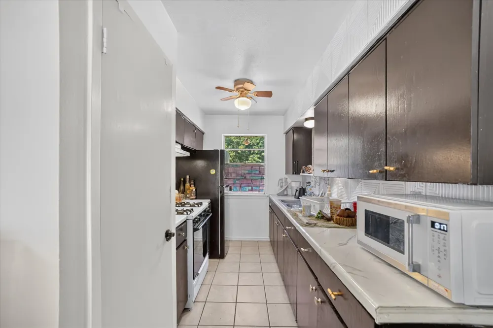 1262 Hidden Valley Drive Dallas, TX 75241